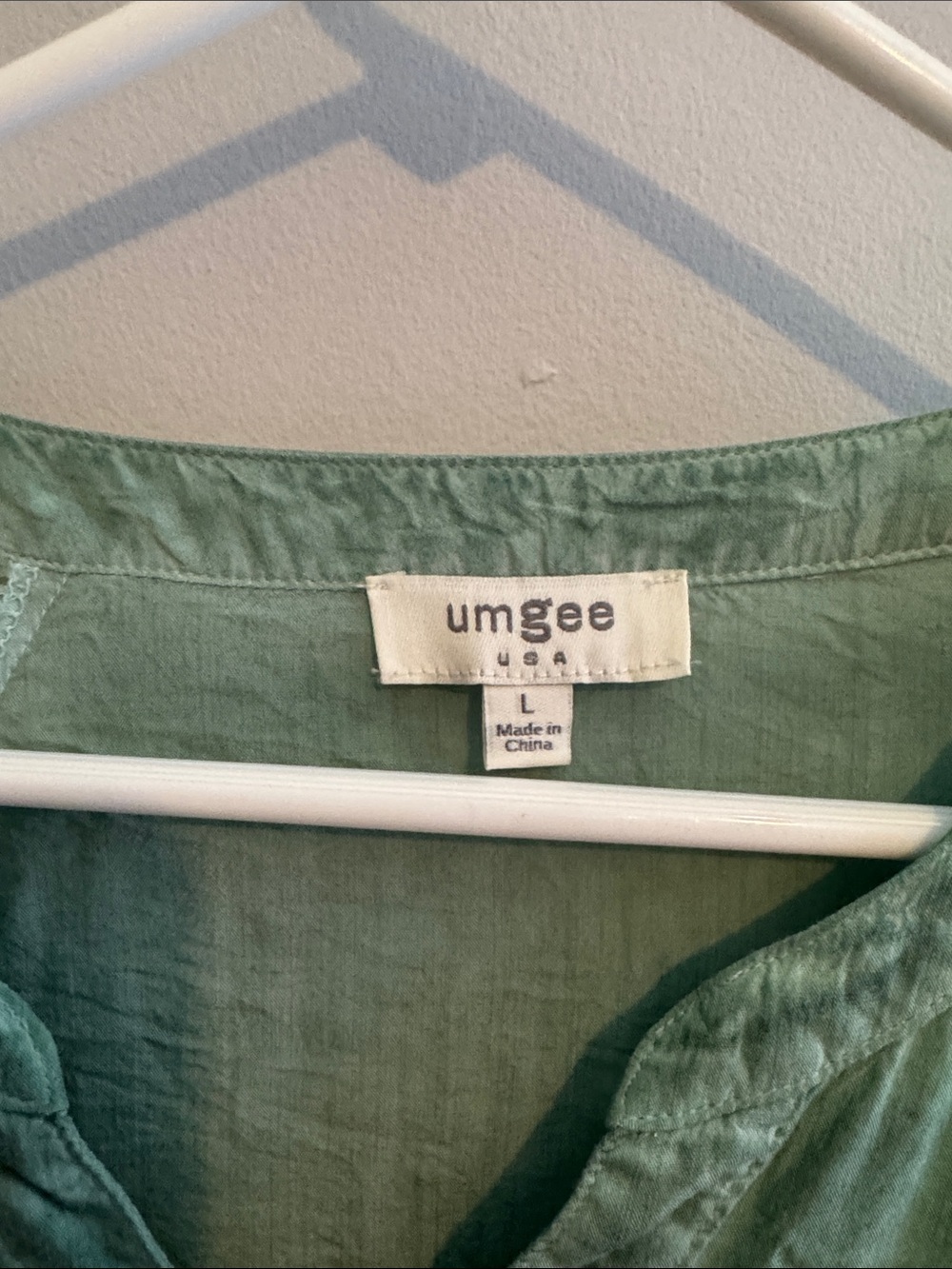 Umgee Sage Green V-Neck Tunic with Lace Trim - Picture 2 of 10